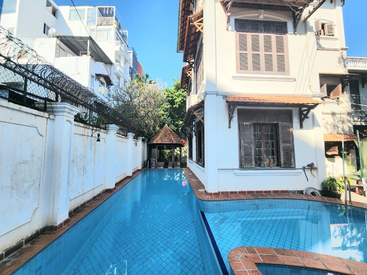 Bán Villa Góc 2MT đường Trần Quốc Thảo P.7 Quận 3