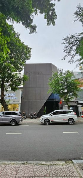 Góc 3MT đường Nam Kỳ Khởi Nghĩa Q1 . Gần Hàm Nghi