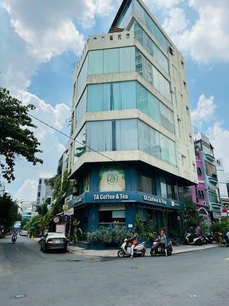 Bán Nhà Góc 2 Mặt Tiền Quận 1 – Ngang Lớn 6m – 1 Hầm 7 Tầng Thu Nhập Thuê Tốt