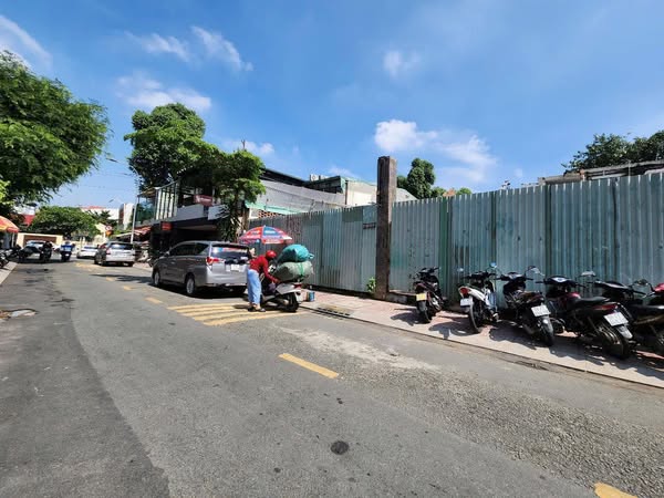 Bán Biệt Thự MT Lê Ngô Cát Phường 7 Quận 3, ngay giao lộ Điện Biên Phủ và Lê Ngô Cát